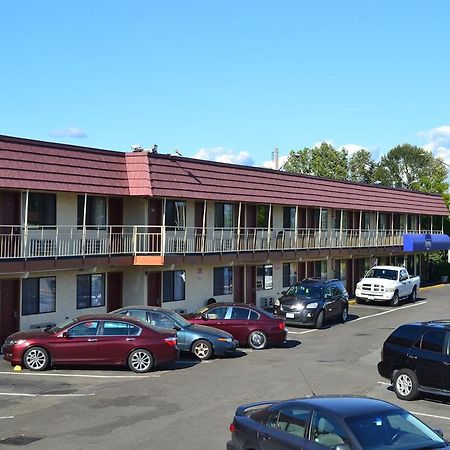 Travelodge By Wyndham Sea-Tac Airport North Tukwila Bagian luar foto