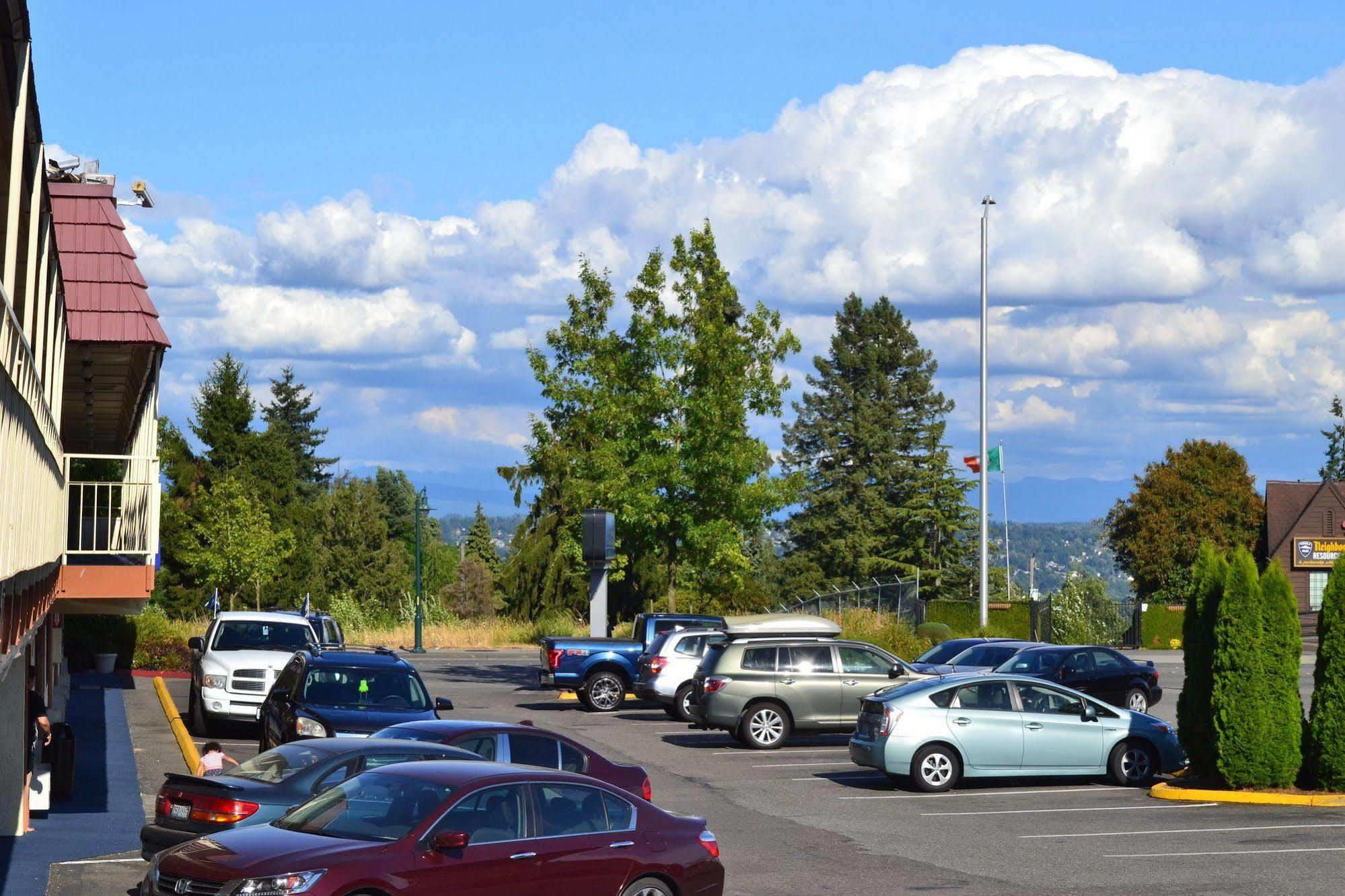 Travelodge By Wyndham Sea-Tac Airport North Tukwila Bagian luar foto