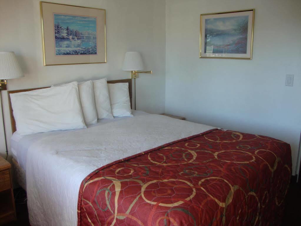 Travelodge By Wyndham Sea-Tac Airport North Tukwila Bagian luar foto