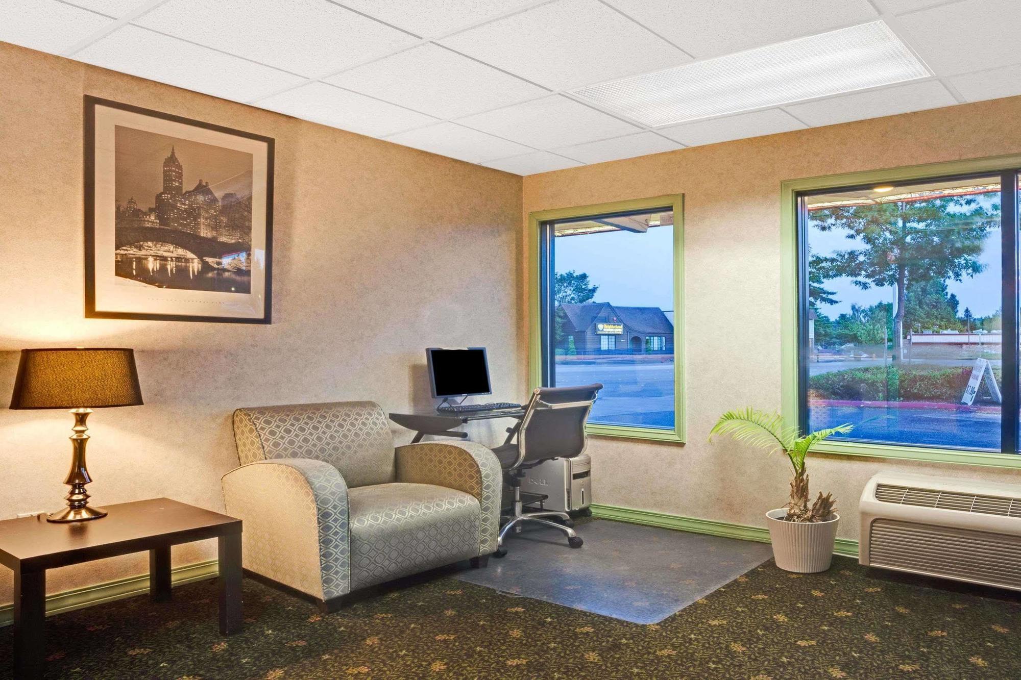 Travelodge By Wyndham Sea-Tac Airport North Tukwila Bagian luar foto